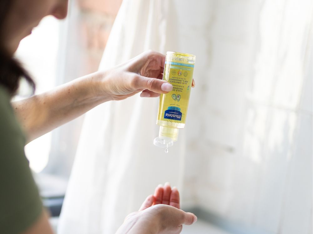 mustela-olio-idratante-per-massaggio-neonato image 3