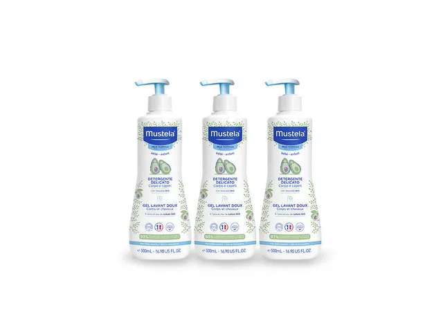 mustela-detergente-delicato-500ml-x3-pack-famiglia image 1
