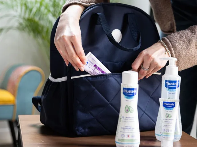 mustela-special-pack-coccole-profumate-con-zaino-prime-coccole image 1