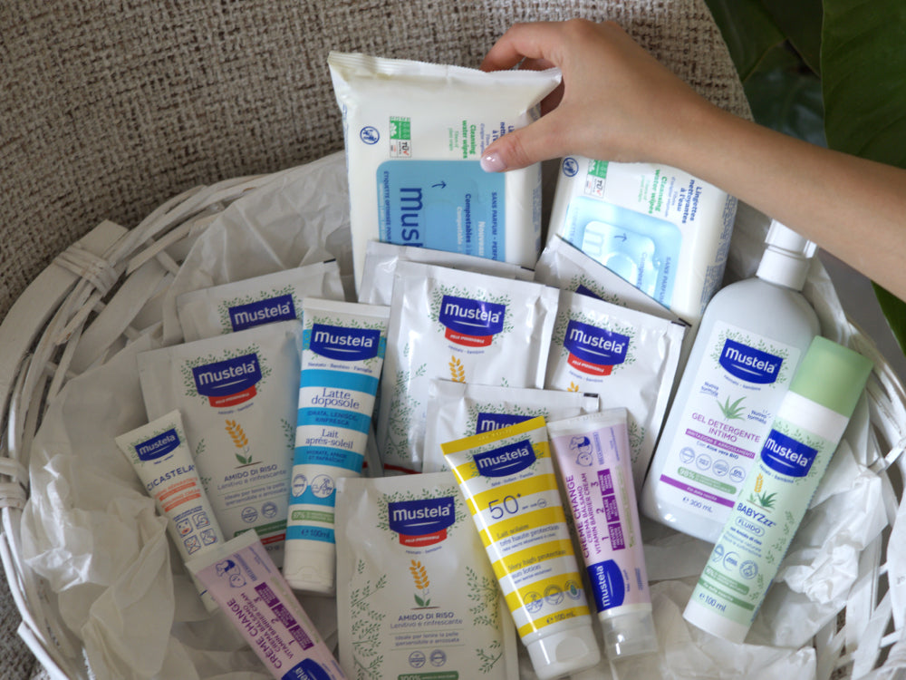 mustela-ready-set-born-cesto-regalo-avorio-11-prodotti image 1